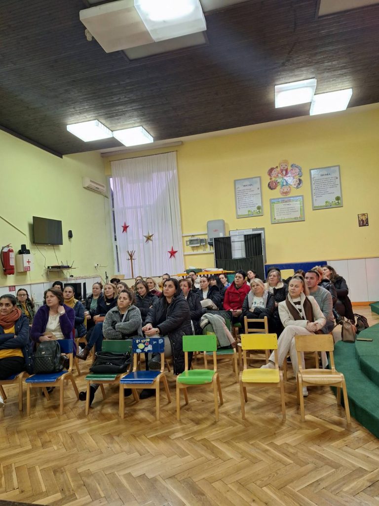Oдржано предавање на тема: “Вербална и невербална комуникација и намалување на агресијата кај децата